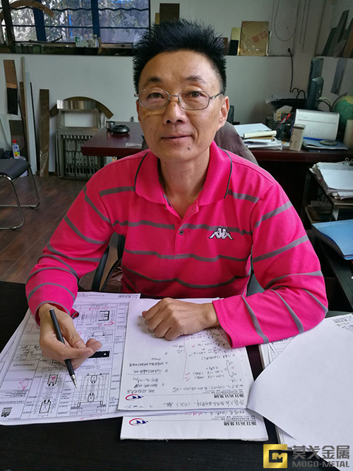 不銹鋼屏風(fēng)設計師
